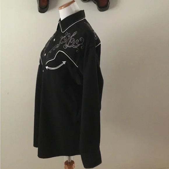 Panhandler Slim Western Wear Black Embroidered Pearl Diamond Snap Button Shirt - Picture 4 of 14